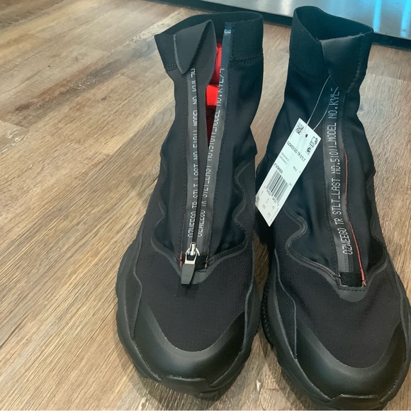 Adidas Ozweego Boots All Terrain Stealthy Black Originals FV9669 New Mens Sz 8.5 - Picture 2 of 7